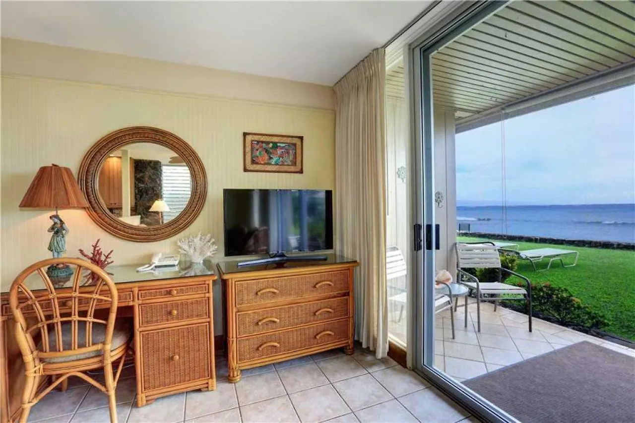 2 Bedroom Ocean Front Condo In Honokowai - Sleeps 6 - Pikake #A6 Napili-Honokowai United States