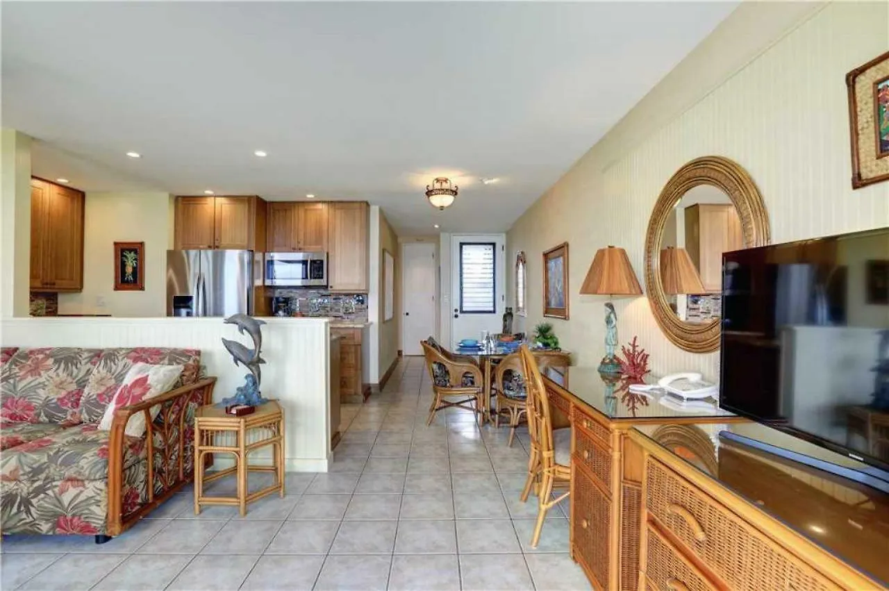 2 Bedroom Ocean Front Condo In Honokowai - Sleeps 6 - Pikake #A6 Napili-Honokowai United States